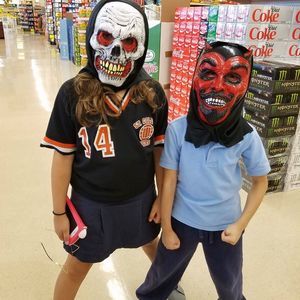 Meet your Posher, Victor